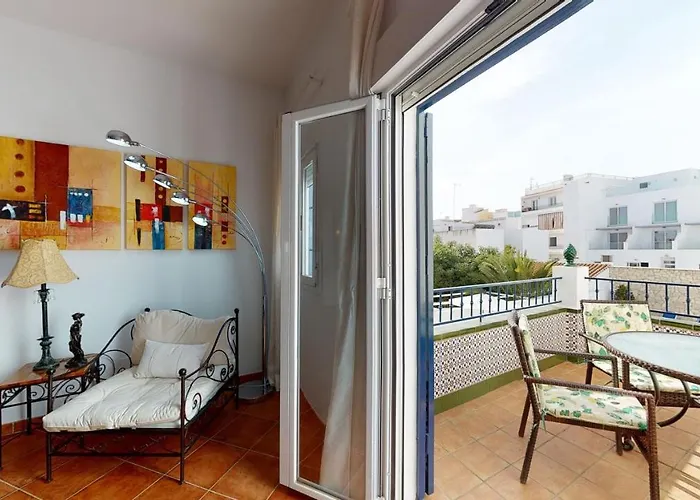 5 Bedroom-privatepool-balcony-sea View-nerja
