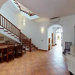 5 Bedroom-privatepool-balcony-sea View-nerja Дом отдыха