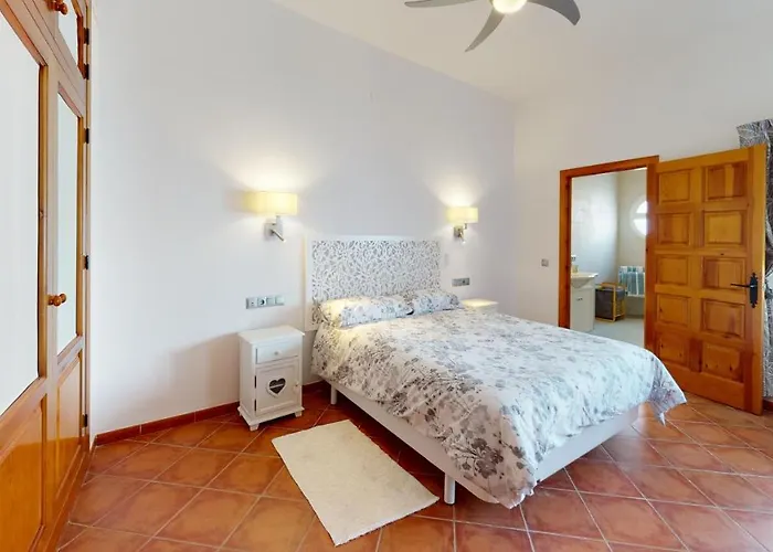 5 Bedroom-privatepool-balcony-sea View-nerja * 内尔哈