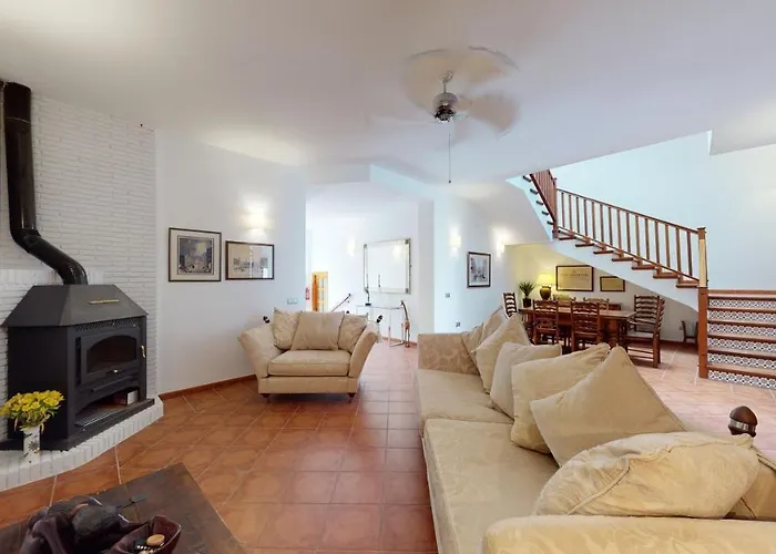 5 Bedroom-privatepool-balcony-sea View-nerja * 内尔哈